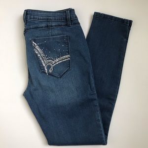 bebe Jeans